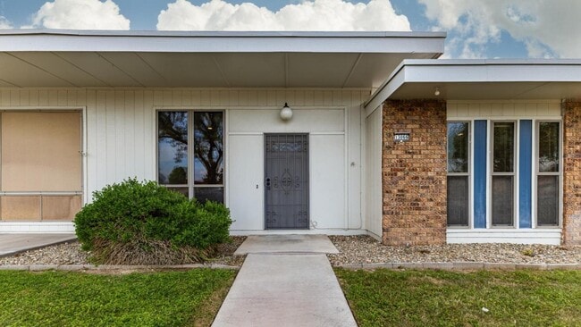 Building Photo - 13066 N 100th Dr