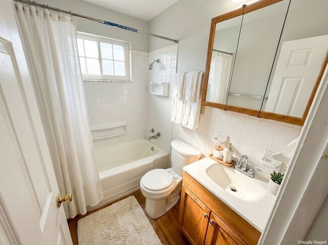 Photo - Ross Center Village