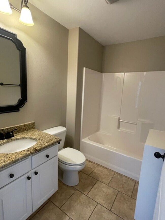 Photo - 226 Parrott Dr Unit 226 Parrott Dr