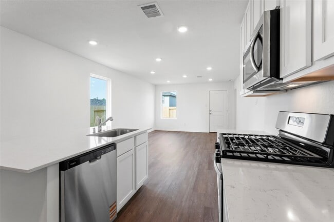 Photo - 40839 Hawthorne Glades St