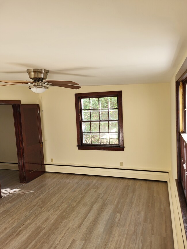 Photo - 48 Daniele Dr