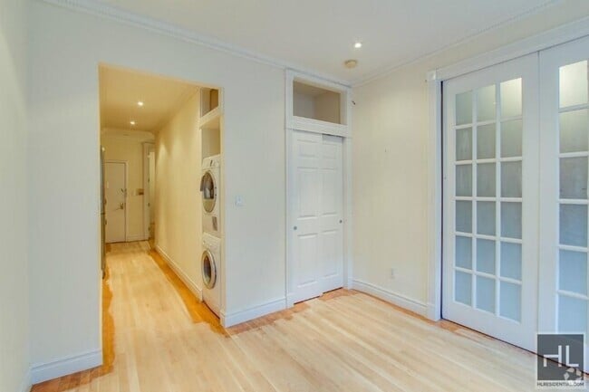 Building Photo - East 18th Street Unit D2 Rental