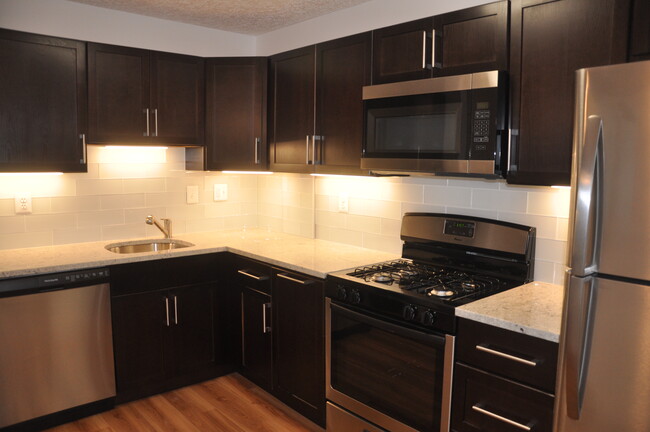 Photo - 1300 Army Navy Dr Condo Unit 826