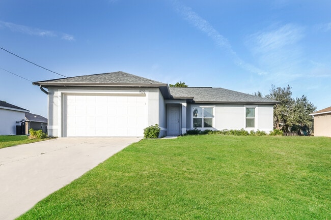 Building Photo - 1522 NW 21st Pl Rental