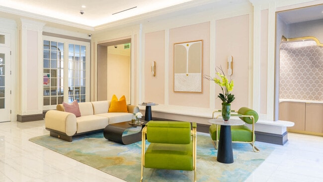 Lobby - The Reserve at Clarendon Centre