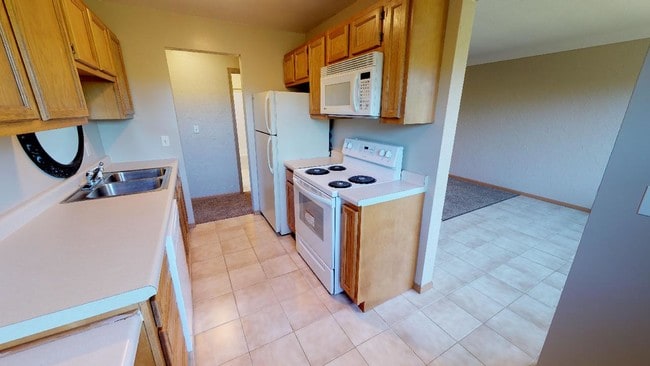 County Road B Apartments