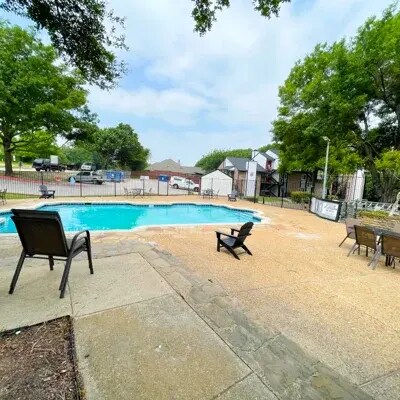 Lakeside Apartments