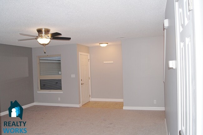 Photo - Well Maintained Townhome!