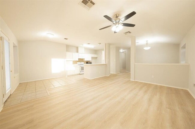 Building Photo - 3803 Top Rock Ln Rental