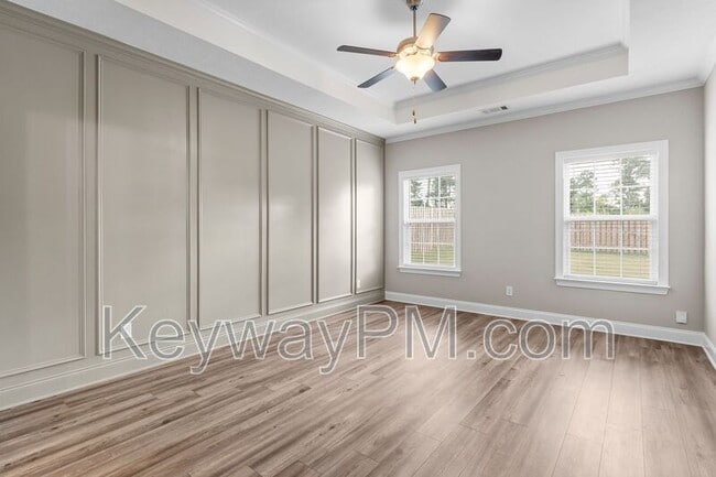 Photo - 5921 Big Pond Trl