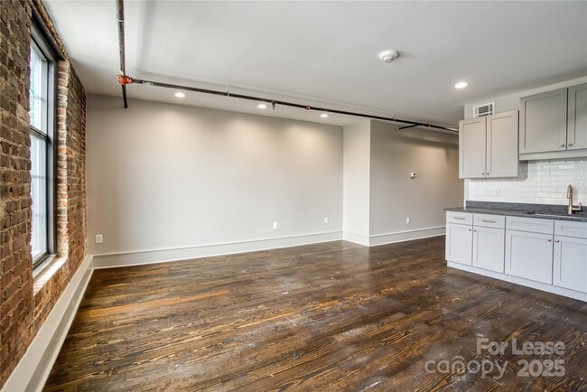 Photo - 166 N Broad St Unit 202