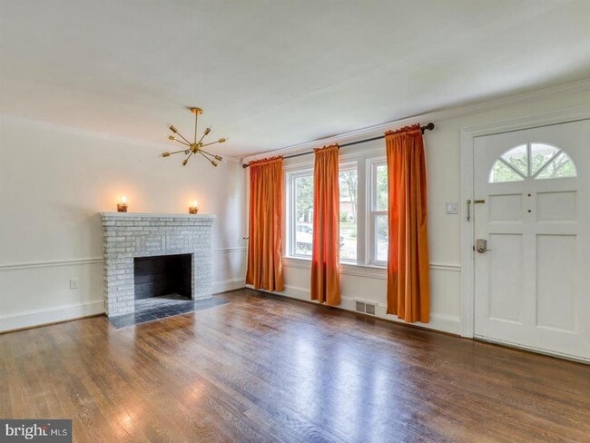 Photo - 123 Bellview Ave