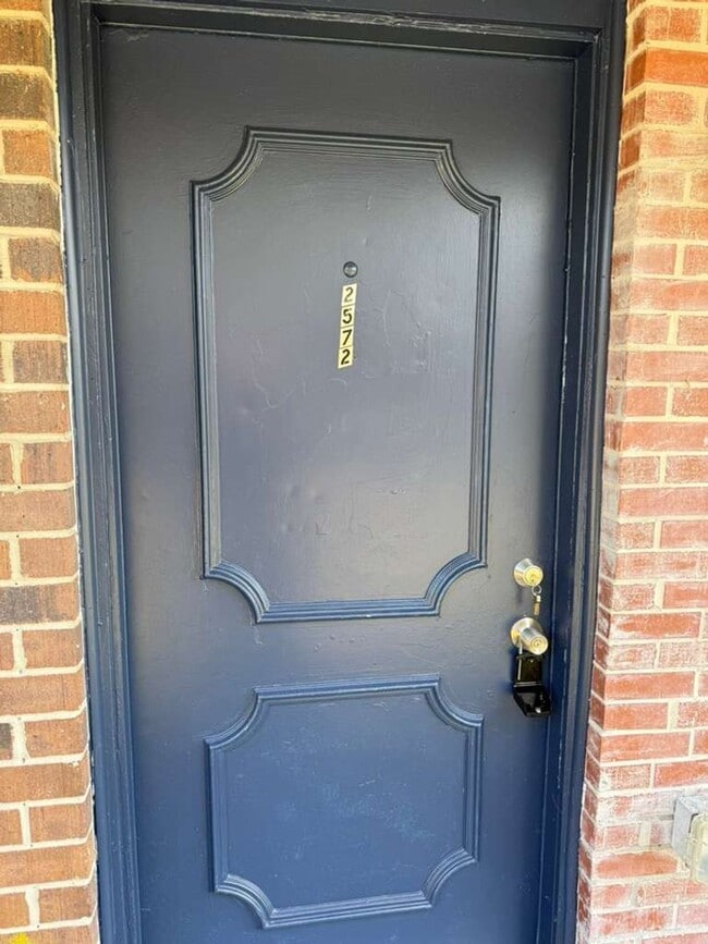 Photo - 2570-2572 Chestnut Woods Dr Unit 2572 Chestnut Woods Dr