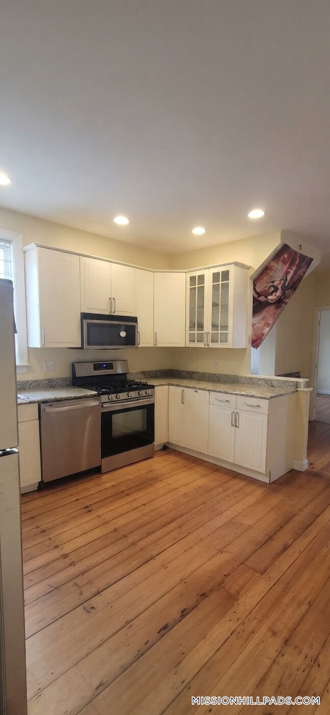 731 Parker St Unit 1