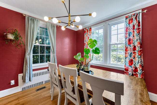 Photo - 1415 Claremont Ave