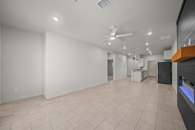 Photo - Brand new town home in Iron Horse!!