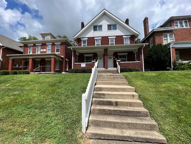 Building Photo - 284-286 E. 14th Ave. Unit 284