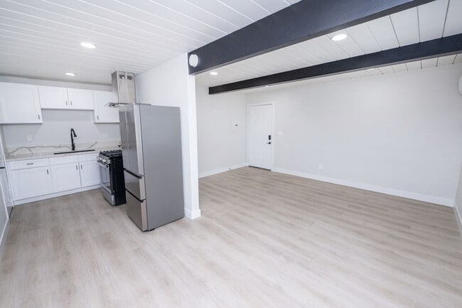 Photo - 2813-15 46th St Unit 2813 46th Street