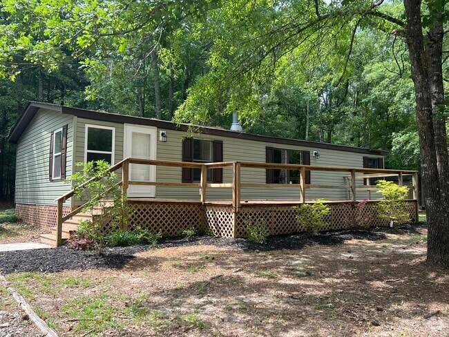 Building Photo - 102 Stillwater Dr Rental