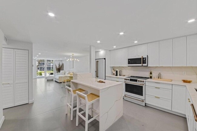 Photo - 765 Jeffery St Unidad 101