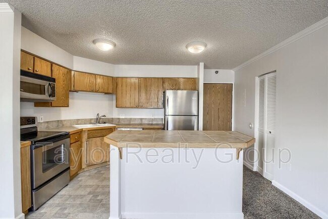 1301 Speer Blvd