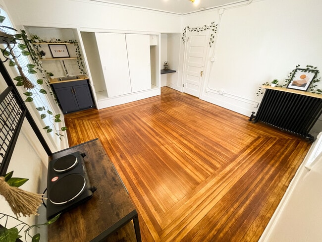 Photo - 3721 Cottage Grove Ave Unit 7