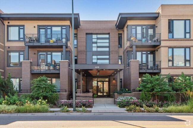 Building Photo - Available NOW! 2 Bedroom 2 Bath Beautiful... Rental