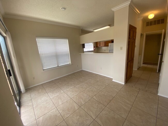 Photo - 7900 Bissonnet St