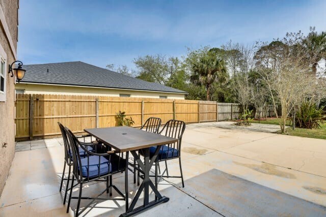 Photo - 24 Coral Reef Ct N