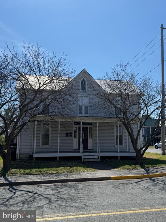 Photo - 310 E Queen St