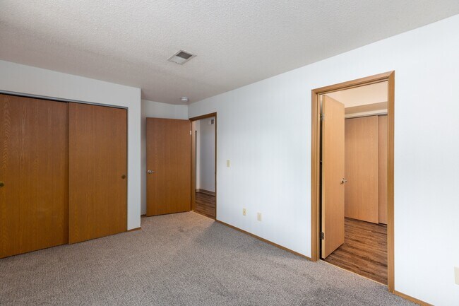 Photo - Fountains Apartments