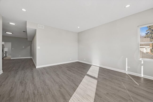 Photo - 8018 S Harvard Ave