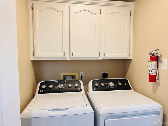 Photo - 14 West Dr Unit 4