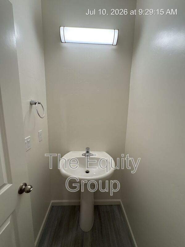 733 S Pinkham St Unit 102