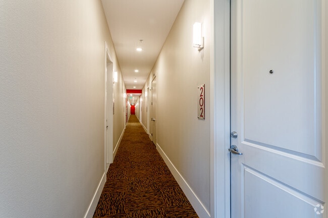 Segundo piso Corridor - The Residences at Fossil Point