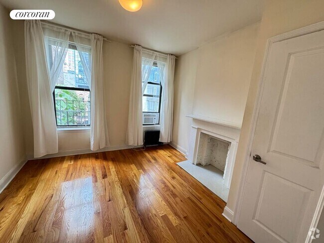 Building Photo - 309 W 47th St Rental
