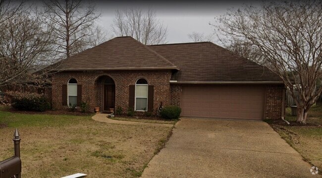 Building Photo - 248 Camelot Way Rental