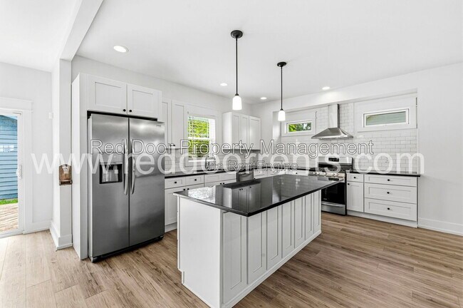 Photo - 1133 Dawson St