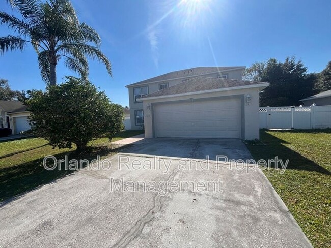 Building Photo - 204 Canterbury Ct