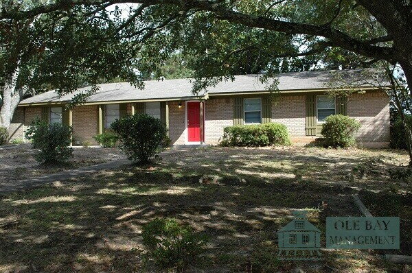Building Photo - 1002 Centerwood Dr