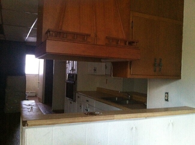 4192 Division Hwy Unit 5