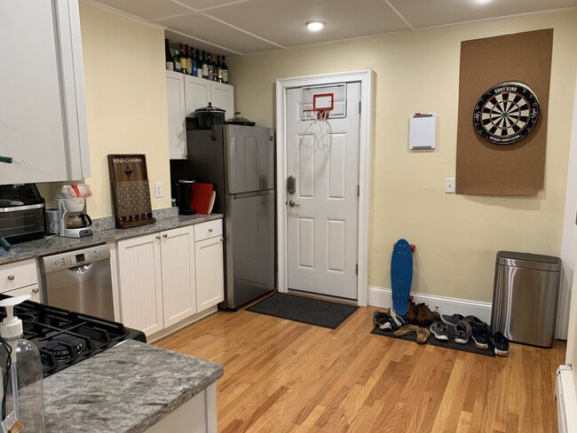 41A Cross St., #A, Somerville - 41 Cross St Unit A