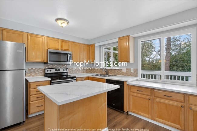 Building Photo - Secluded Nature Retreat: 4 Bedrooms!