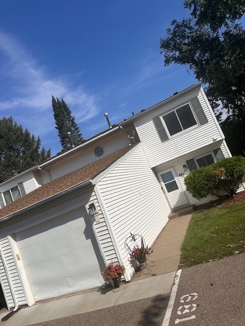 Building Photo - 681 E Burnsville Pkwy