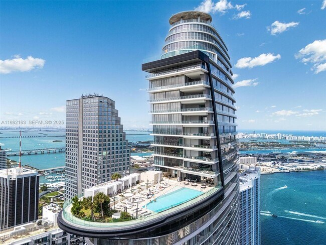 Building Photo - 300 Biscayne Blvd Way Unit 4507W