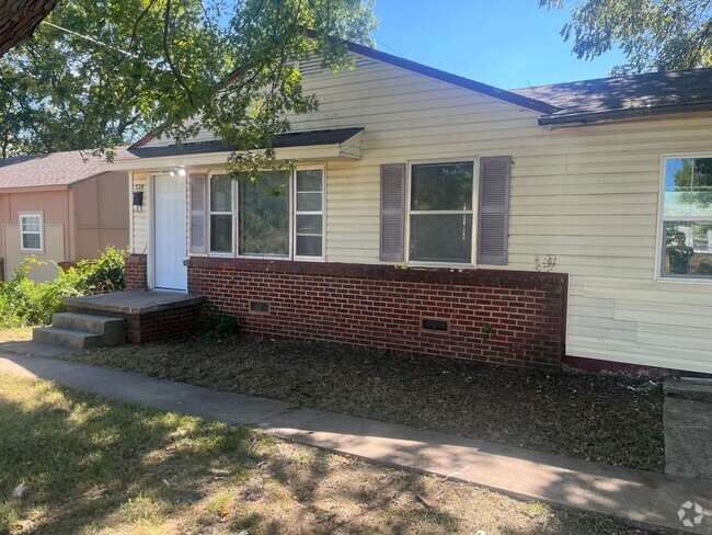 Building Photo - Welcome Home!