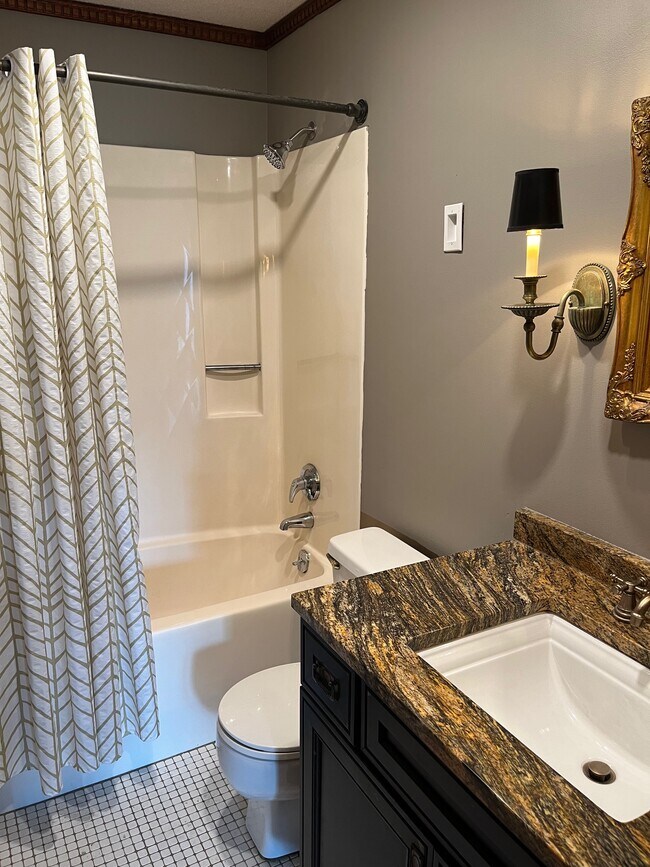 Photo - 433 S 7th St Unidad 1620