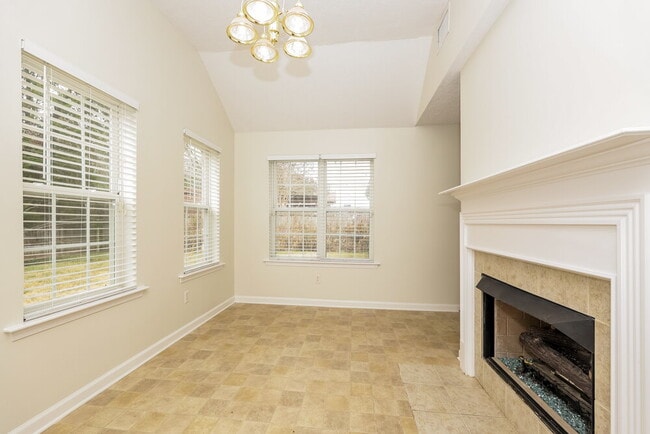 Photo - 294 Davids Way