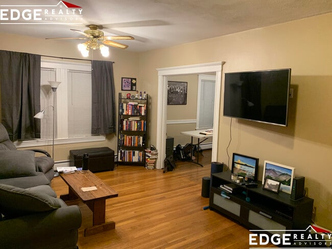 Photo - 14 Lyons Ct Unidad 1