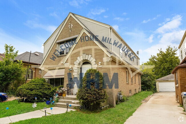 Building Photo - 3015 N 60th St Rental
